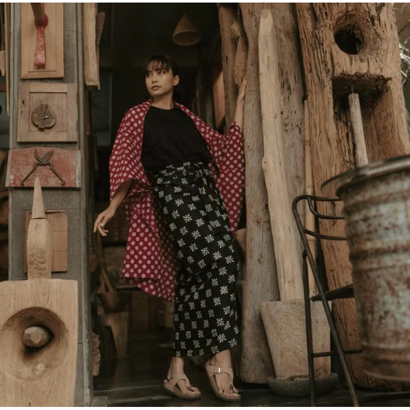 AMERTA OUTER BATIK - RAGAMBENTALA (preloved)