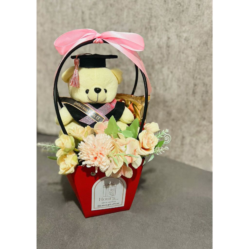 

PROMO!!! hadiah coklat valentine hampers kado gift coklat valentine Boneka wisuda