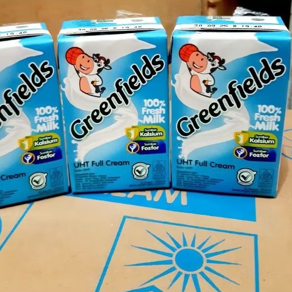 

GREENFIELDS UHT FULL CREAM 105ML ( 1 dus isi 40pcs)