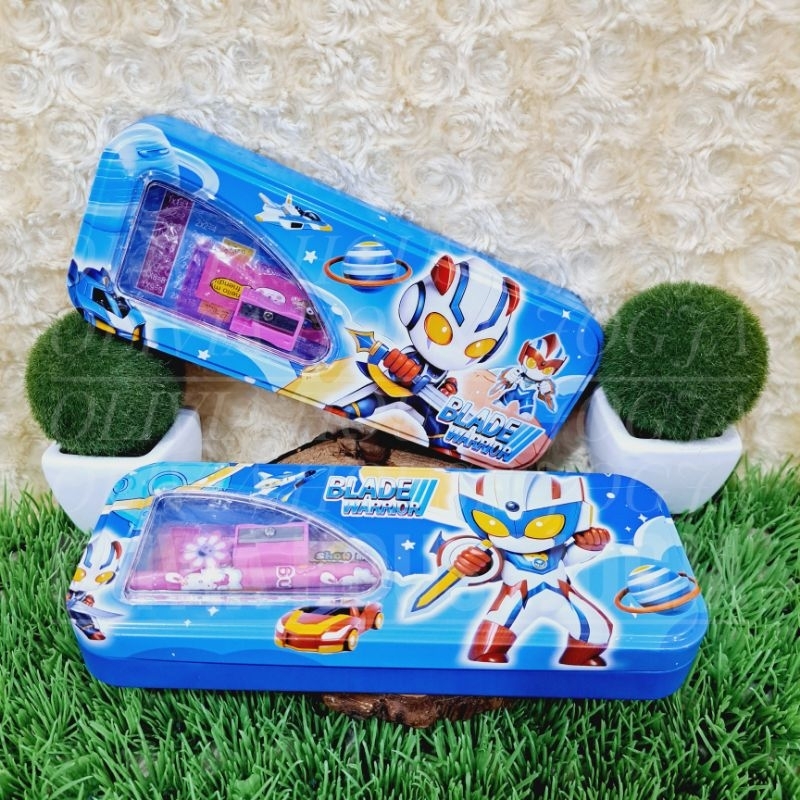 

Tempat Pensil Ultraman Biru 5in1 Pencil Case Kaleng Ultraman Biru 5in1