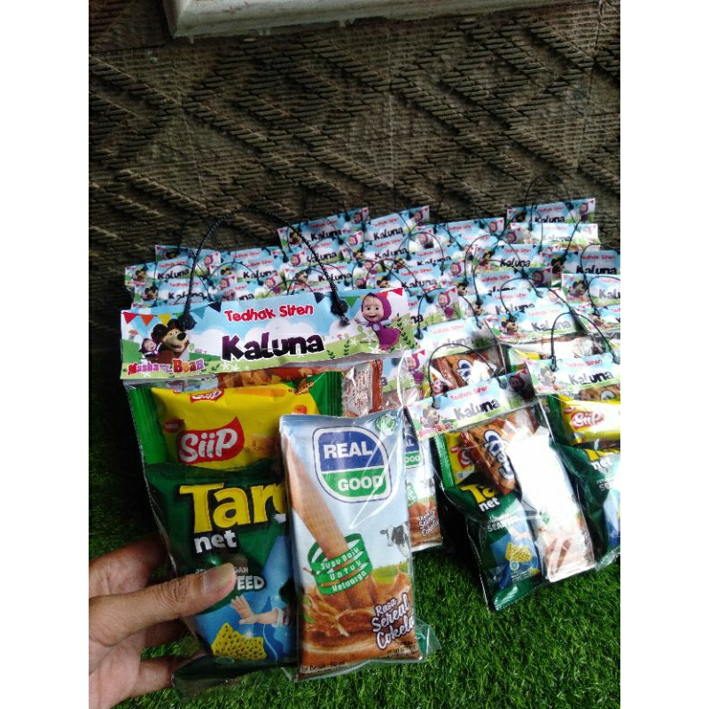 

Snack ulang tahun anak / bingkisan tedak siten anak