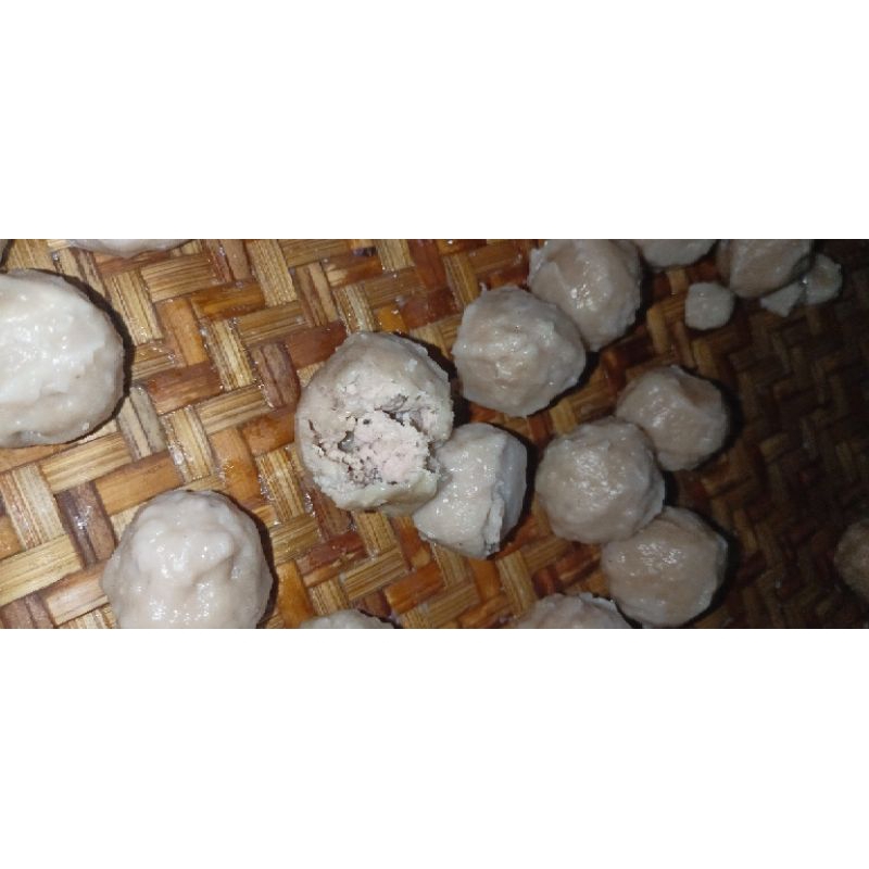 

BaksoAyam-IsiDagingAyam-