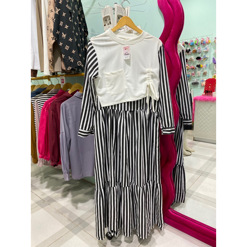 Gamis Katun Import Motif Garis - Garis