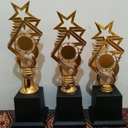 Piala 1 Set Bintang