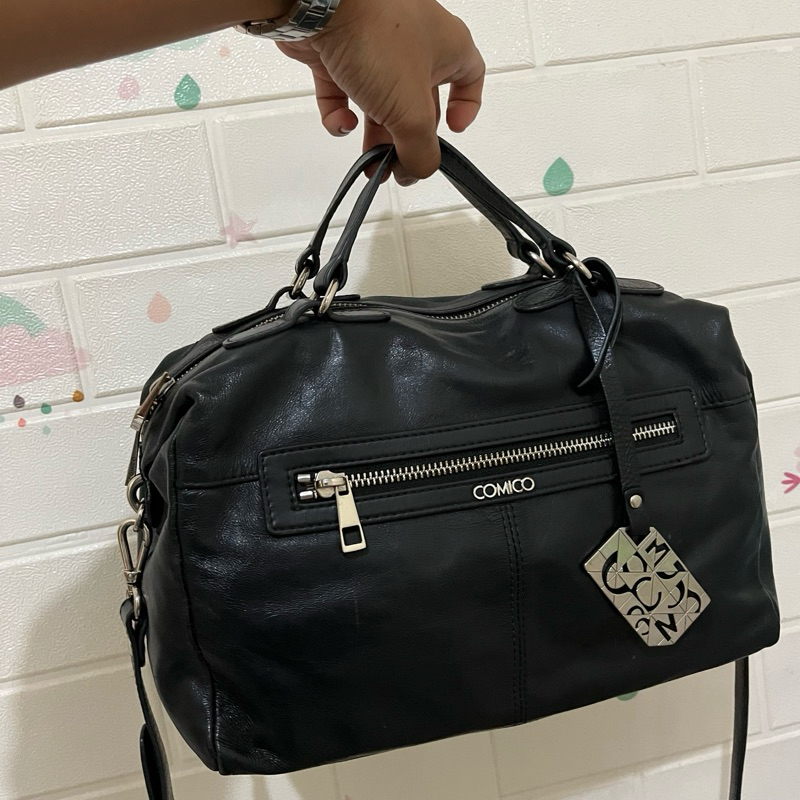 Sling Bag by Comico