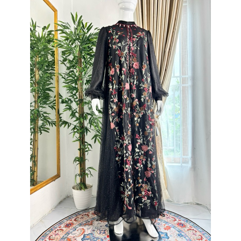 garden dress black