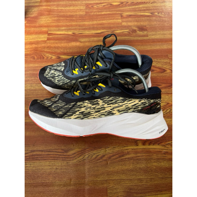 Asics Novablast3