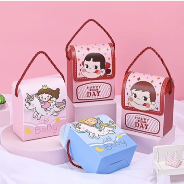 

FAMILY TOYS - Goodie Bag Ulang Tahun Anak Motif Kartun Tas Bingkisan Hadiah Hampers Ulang Tahun Anak Kotak Souvenir Kantong Tentengan Bingkisan Paper Bag Kertas