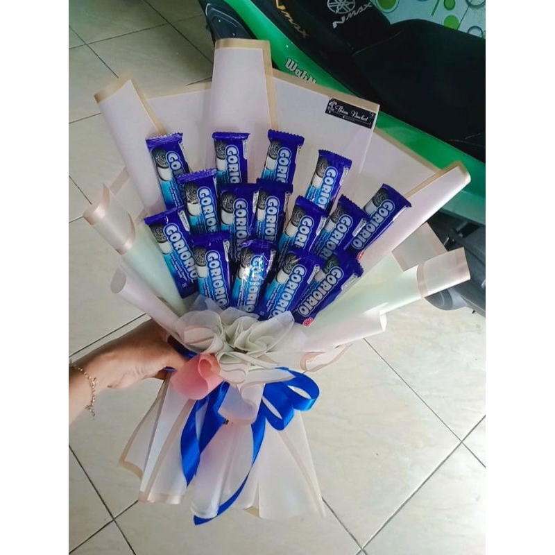 

Bucket jajan 5oo(bisa request jajan)isi 15pcs