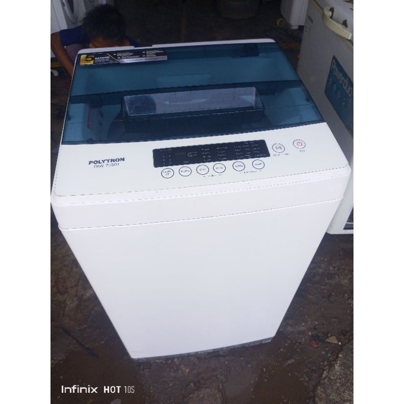mesin cuci Otomatis polytron