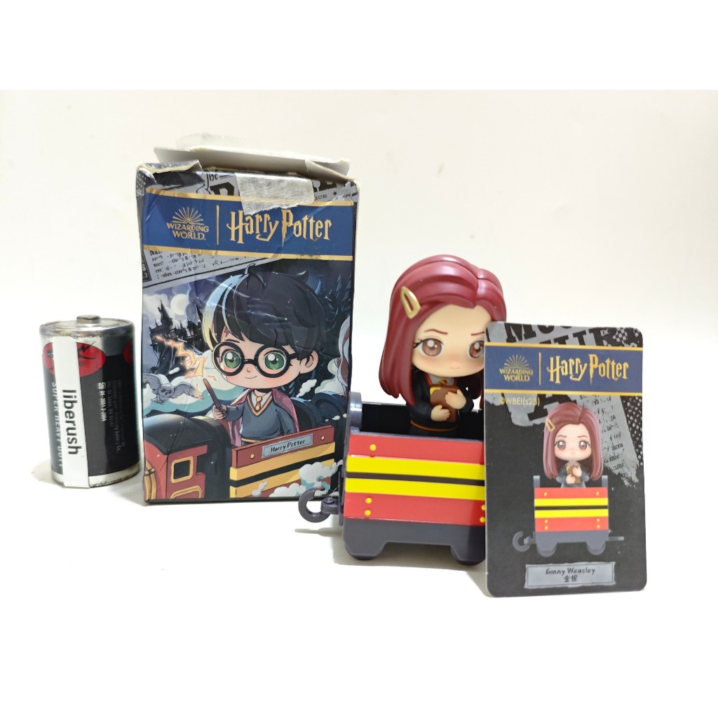 pop mart harry potter heading to hogwarts ginny weasley blind box figure
