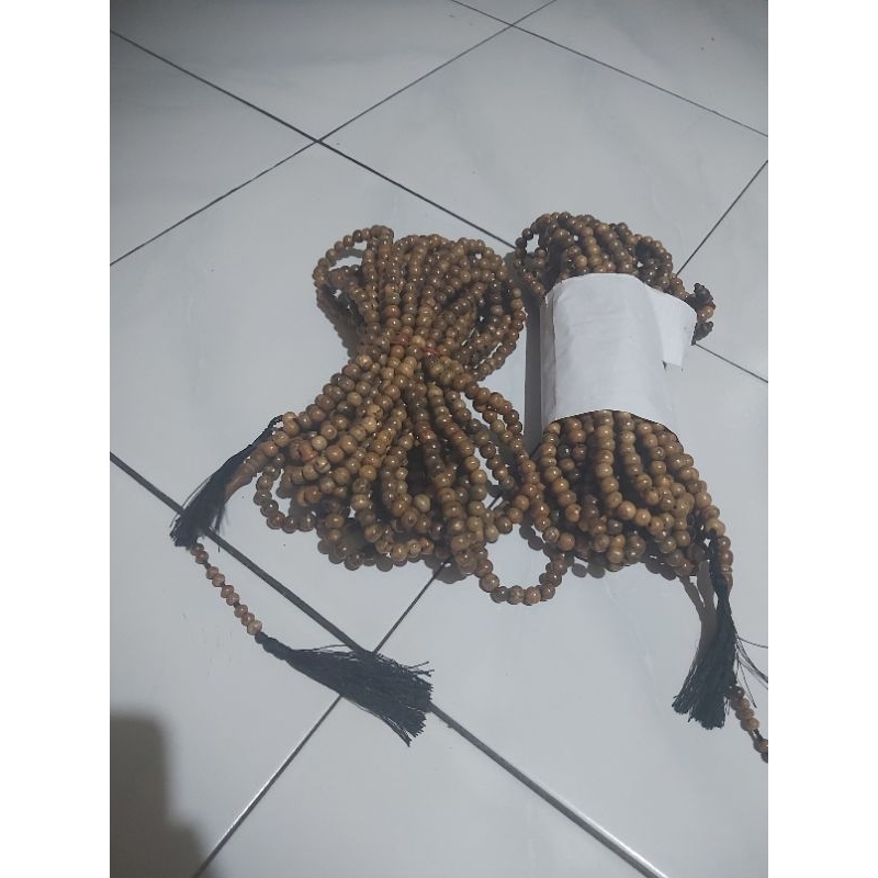 Tasbih 1000 butir kayu Gaharu. garade AB