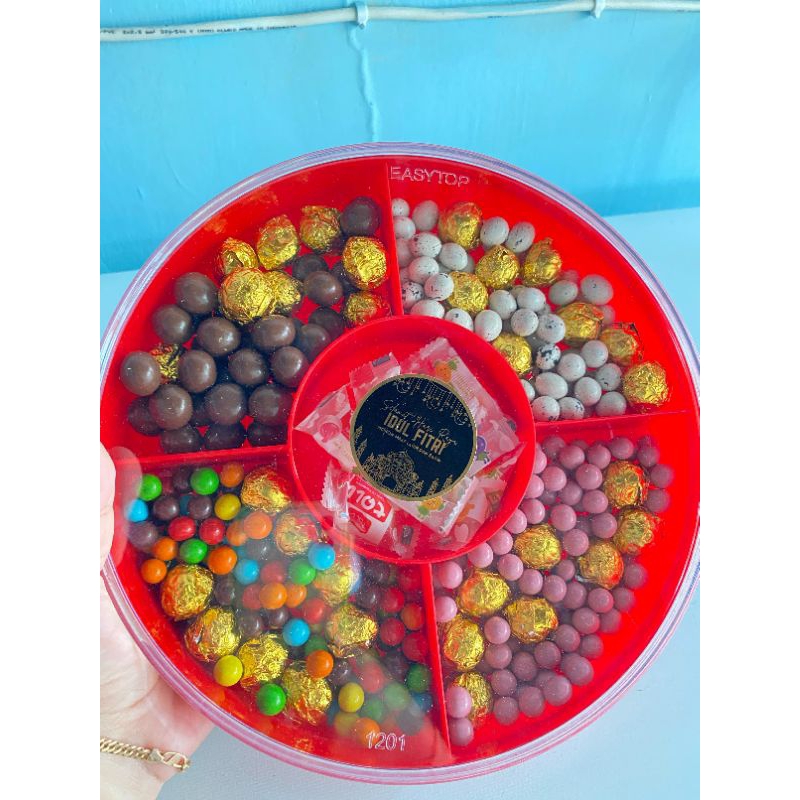 

coklat 5 rasa kemasan tray