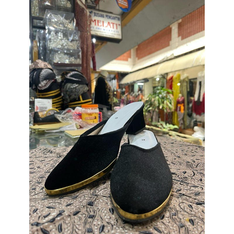 selop bludru | selop pengantin bludru | selop manten bludru | selop cewek | selop manten | selop pen