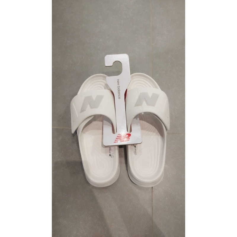 Sendal new balance original store