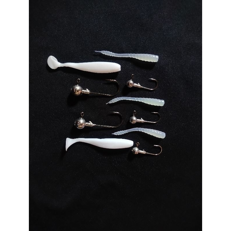 1 pcs isi 3 Softlure Ajing Ultralight,2 Softlure Paddle Tail,3 Jig Head 2grm dan 2 Jig Head 5 gram U