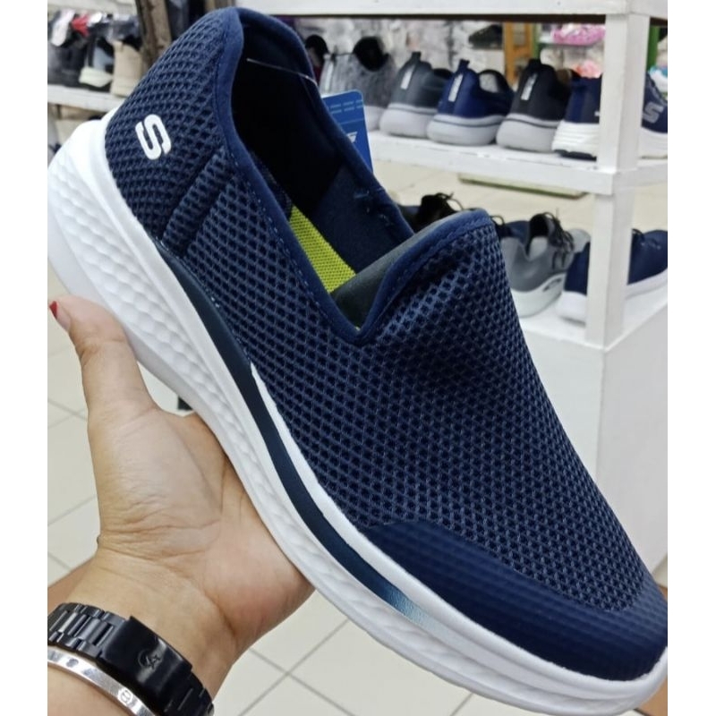 skechers pria / sepatu kerja pria / sepatu skechers cowo / sepatu slip on