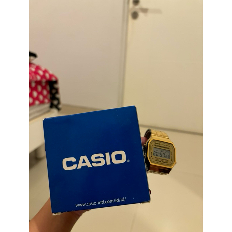 Jam Casio Vintage Gold