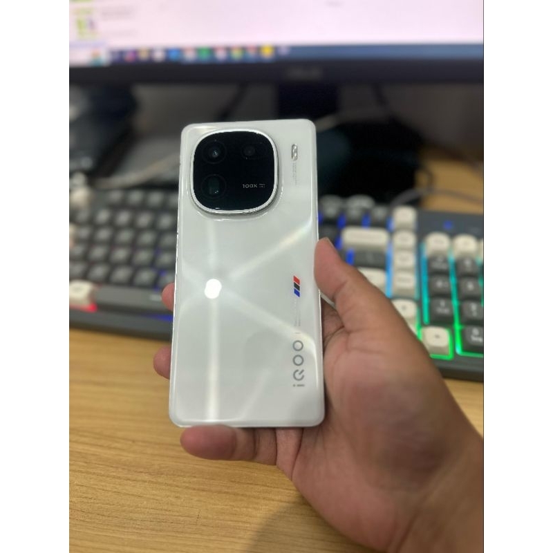 IQOO 12 16/512 IQOO PHONE 12 SECOND GARANSI ON