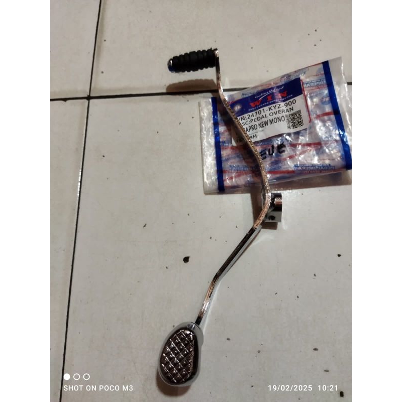pedal injakan operan gigi persneling Megapro monoshock