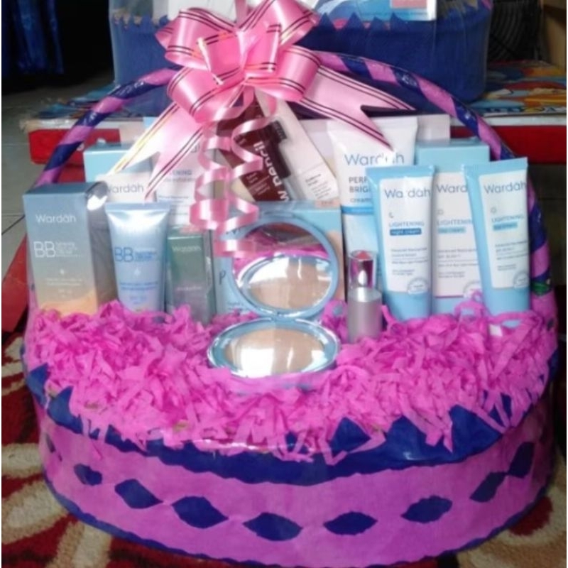 paket make-up wardah seserahan/lamaran bok/kranjang