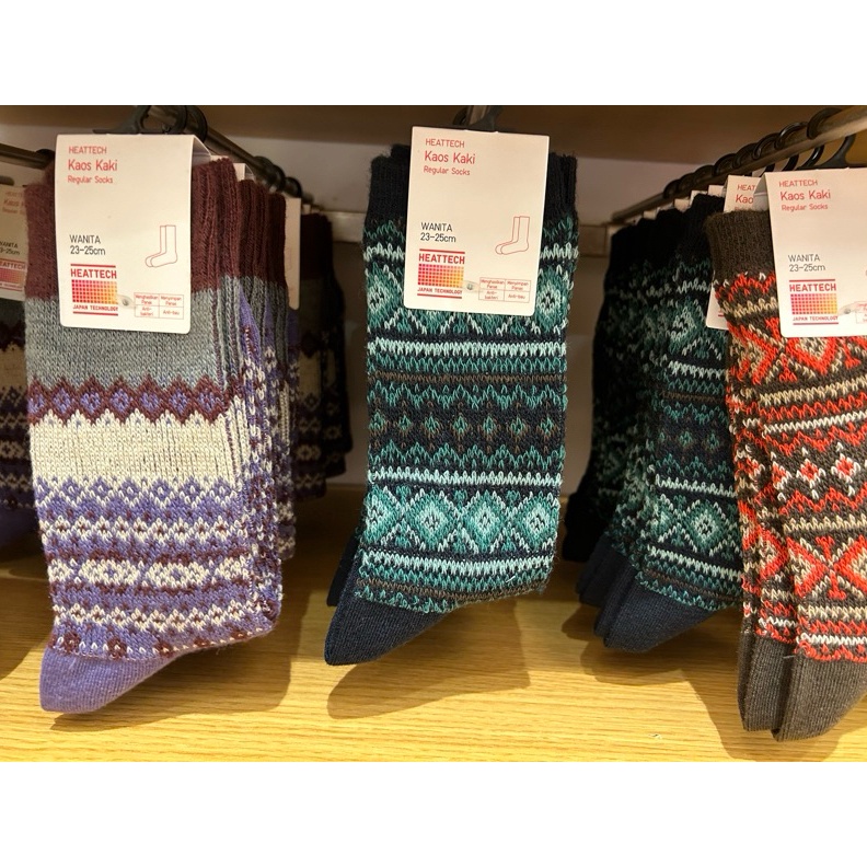 KODE H92A UNIQLO Socks kaos kaki Heattech