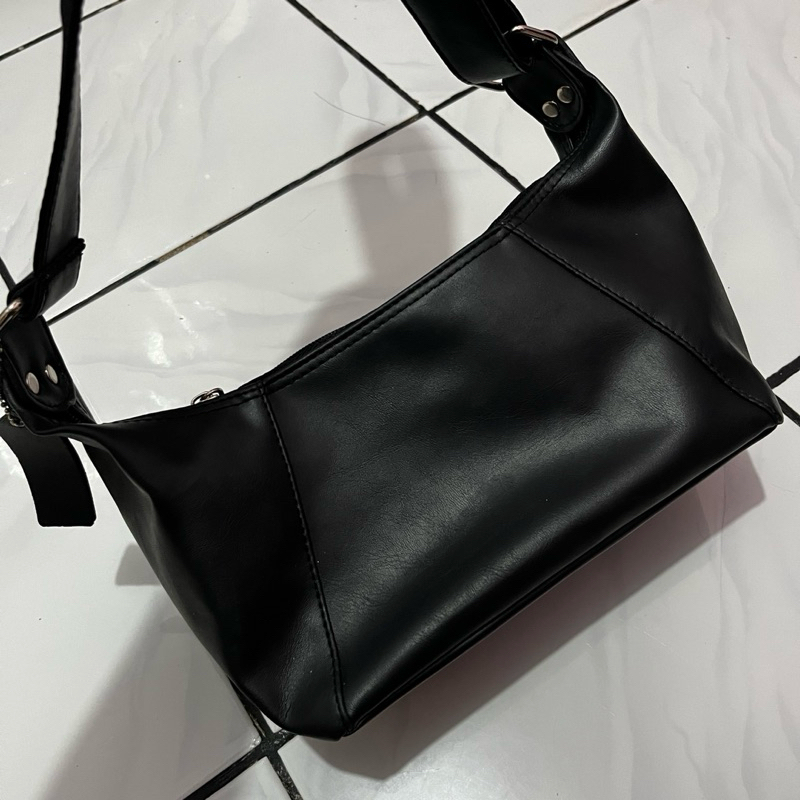 Preloved Tas Kamiya