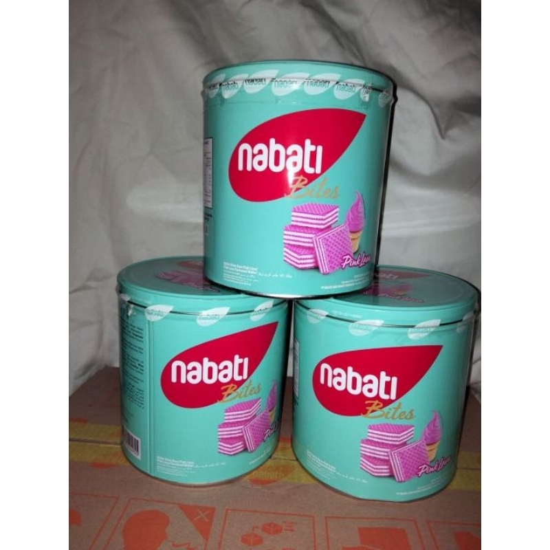 

nabati wafer kaleng pink lava 240gr