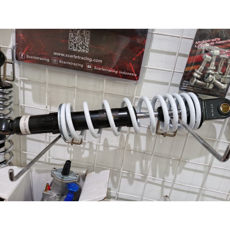 Shock Breaker 8989 { UK : 280, 320, 340, 360 } " Scarlet Racing "