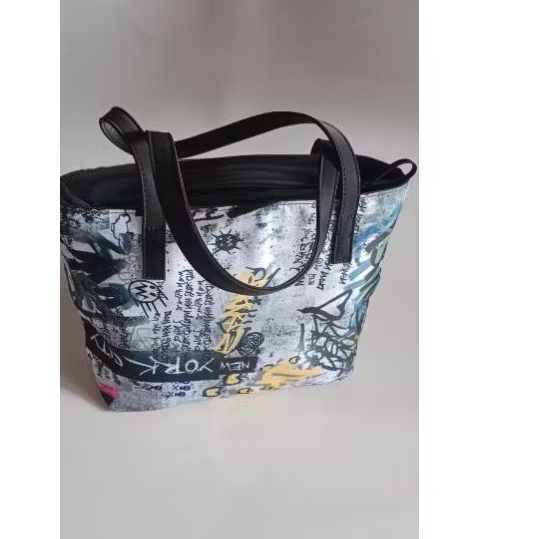 Tas totebage wanita