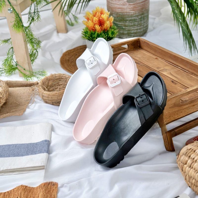 Sandal Pantai Wanita Sandal Wanita Sandal Slip On Sendal Polos Bahan Lembut Sandal Karet Wanita