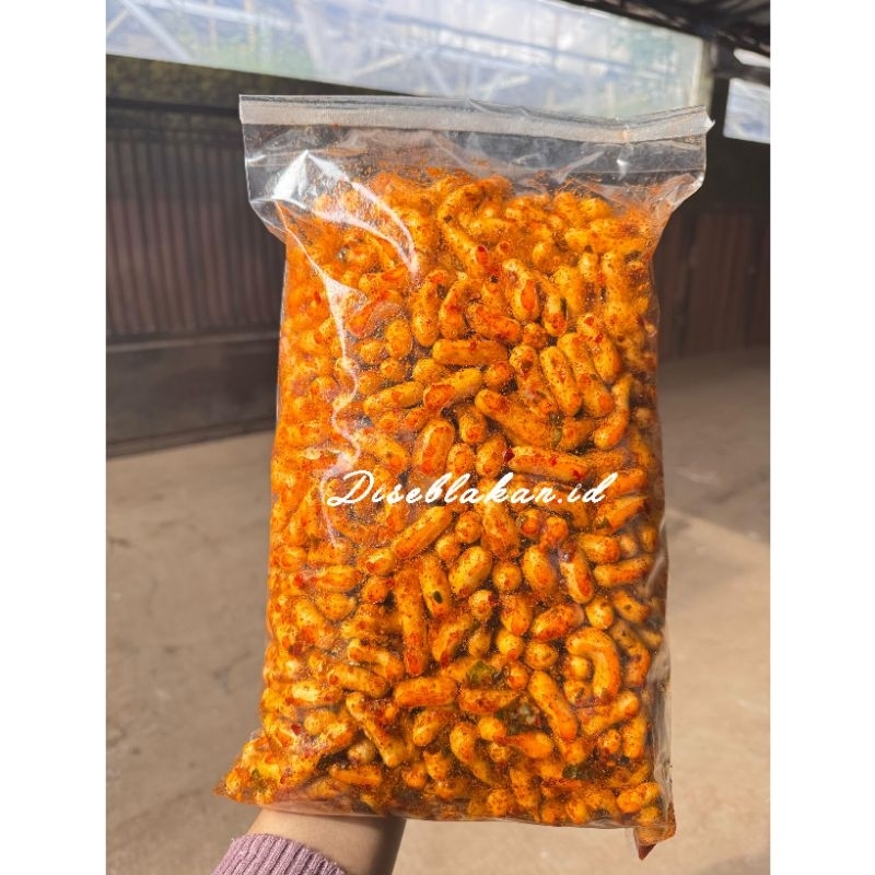 

Pilus telur pedas daun jeruk kemasan 1kg