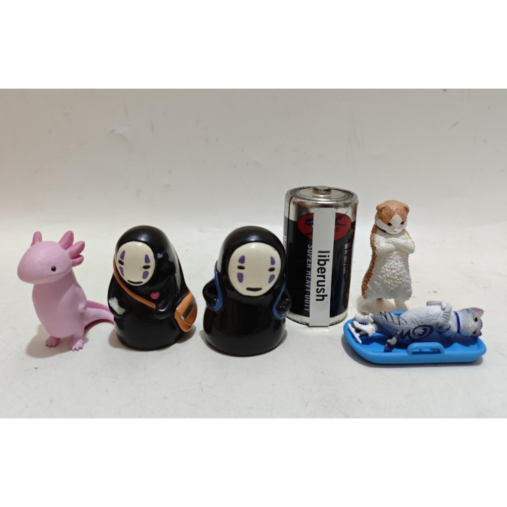 Set kyomu axolotl salamander figure , attitude cat kitten on ice skating , blind box ghibli spirited