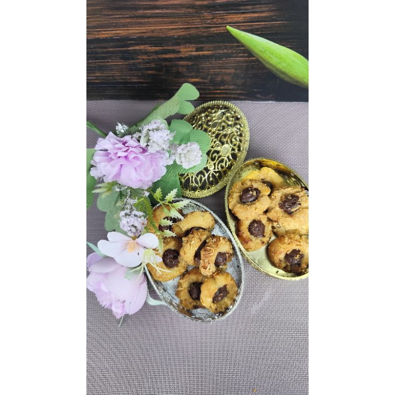 

Thumbprint Cookie