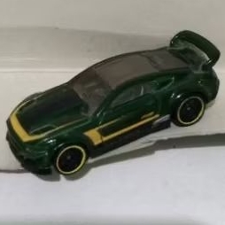 Hotwheel Custom 15 Ford Mustang