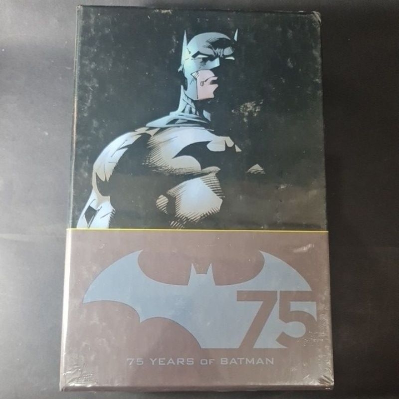 Komik Bekas (Eng) - Batman - 75 Years of Batman Box Set - Hush, The Court of Owls, The Dark Knight R