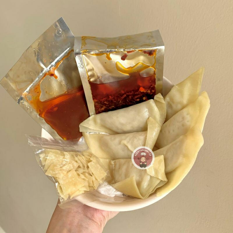 

PANGSIT AYAM CHILLI OIL DAN SAUS SPESIAL || JUMBO || FREE TOPING