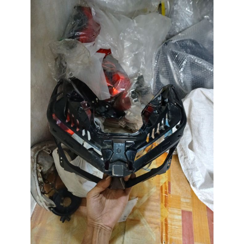 Frame cover alis lampu depan New Vario 150 Vario 125 fi 2018 - 2023 ori lepasan