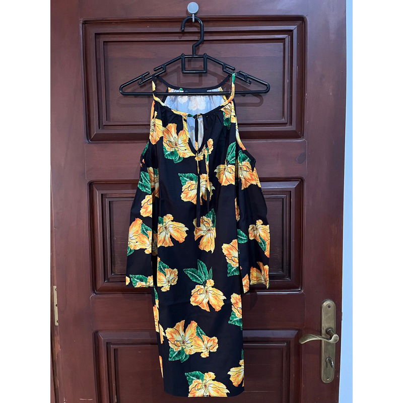 N.Y.L.A dress flower