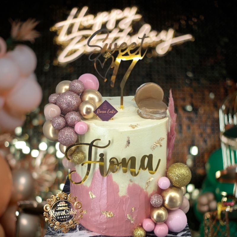 

Ros gold cake sweet seventeen// premium cake+ akrilik custom name