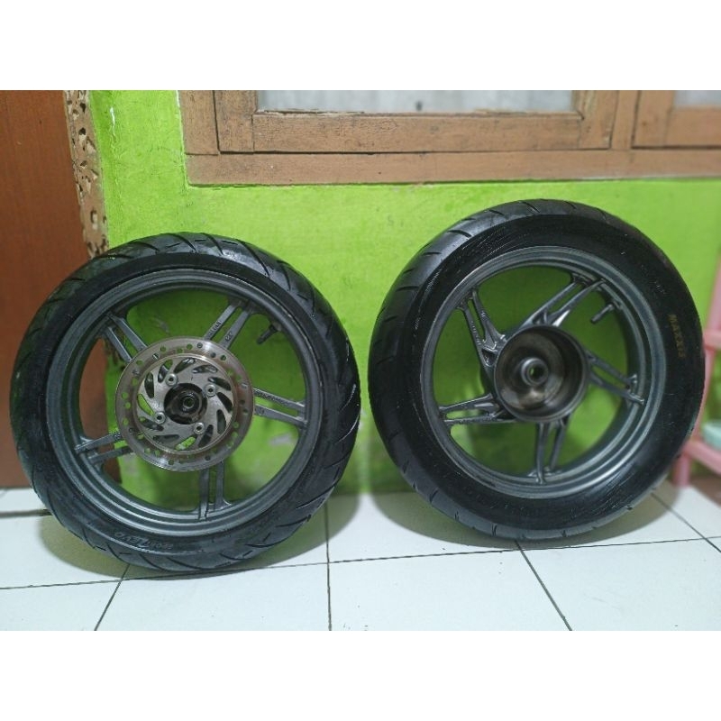 VELG + BAN + PIRINGAN CAKRAM UNTUK MOTOR BEAT ECO - TYPE TPK NEW K81