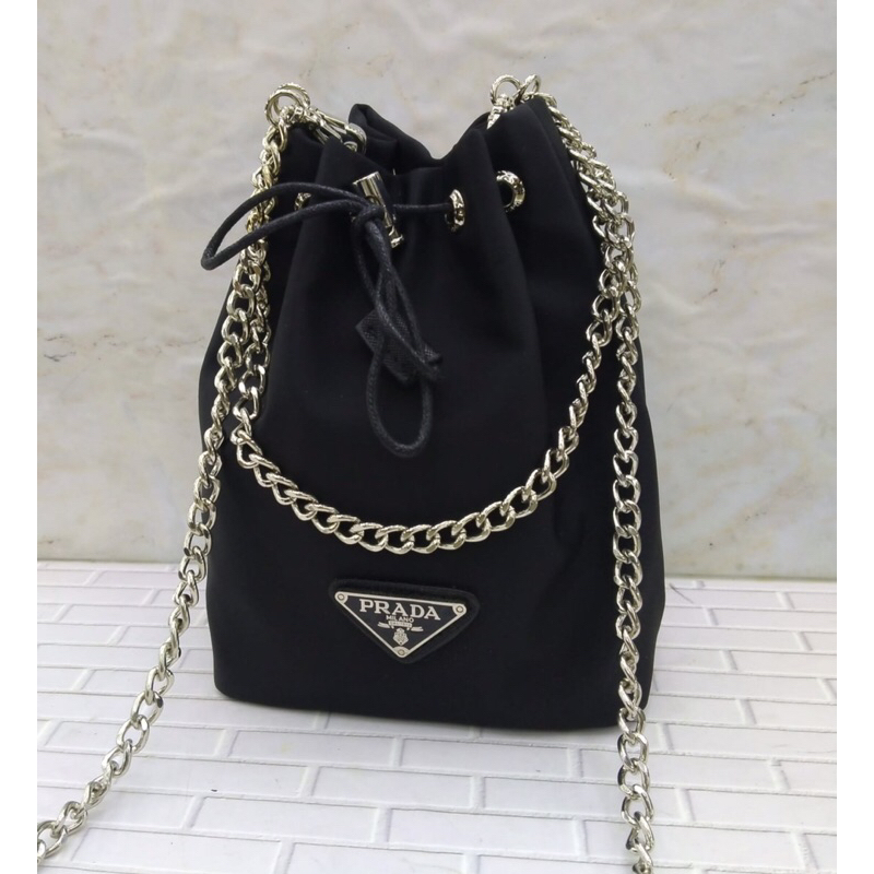 PRADA BAG IMPORT, tas selempang dan bahu, tas wanita premium model serut
