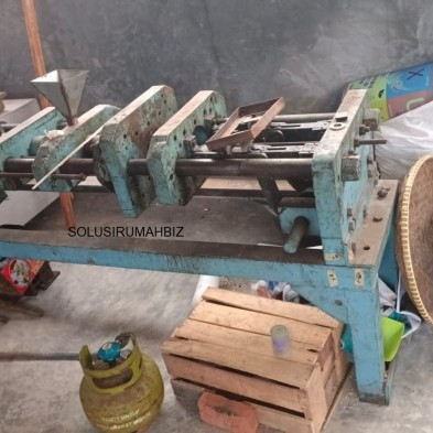 MESIN INJECT MANUAL BESAR PLASTIK PLASTIC INJECTION NO MOULDING