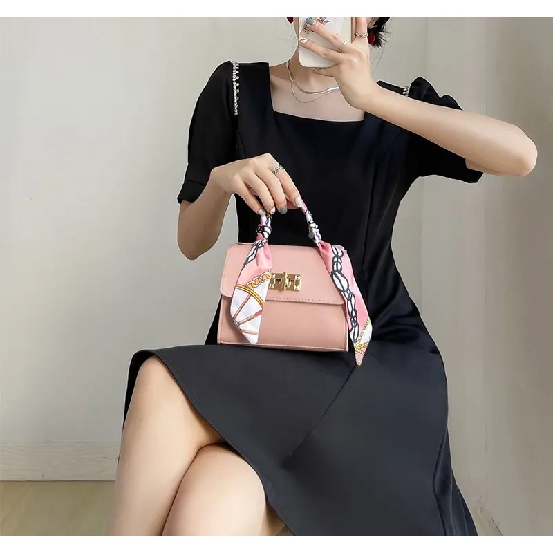 Tas Selempang Wanita Silk Scarf Tas Persegi Kecil Wanita Tas Bahu Wanita