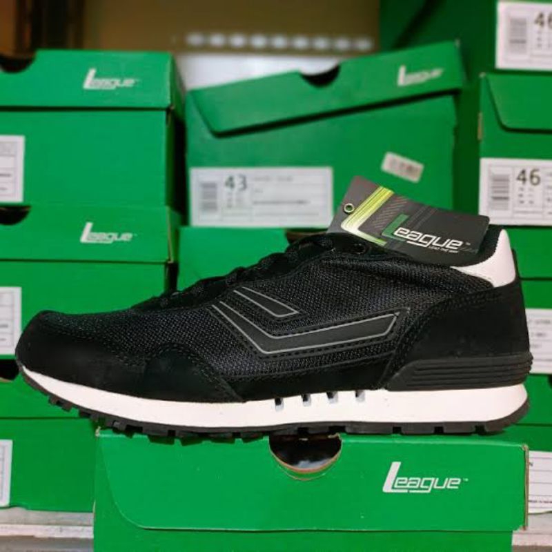 Sepatu League Pria Lifestyle Strive BTS Hitam original Sneakers promo murah sale