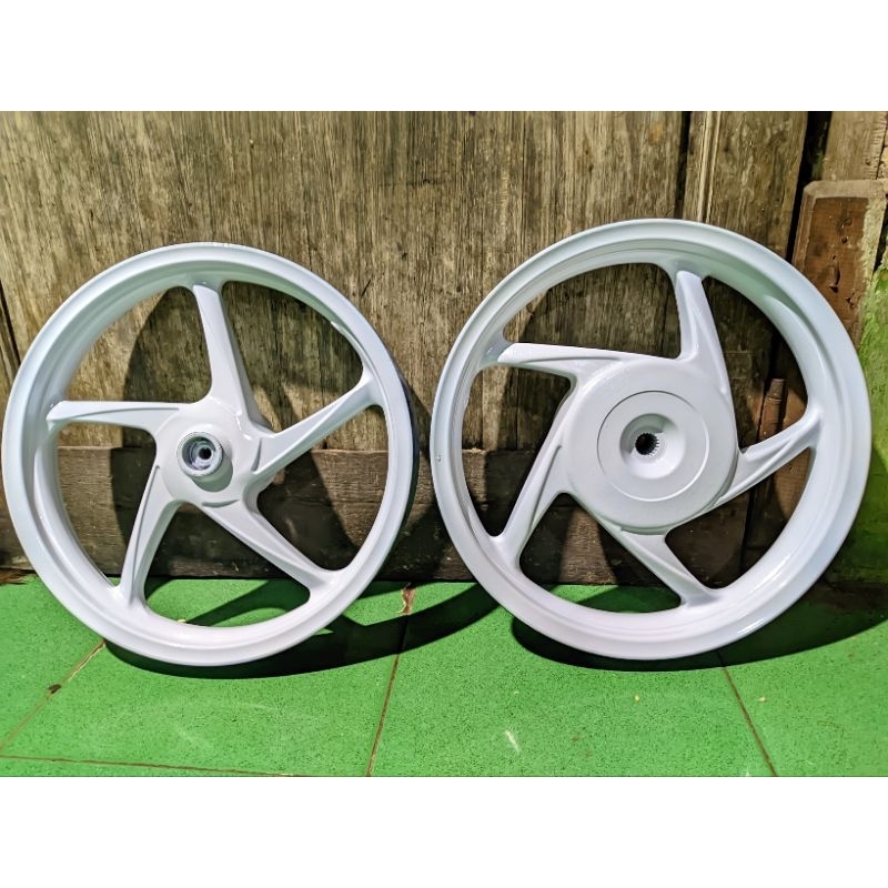 1SET VELG PELEK HONDA BEAT , SCOOPY , SPACY , VARIO 110 PUTIH COPOTAN ORIGINAL