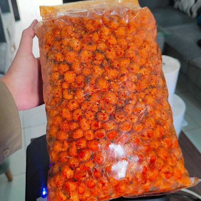 

Cimol kering pedas daun jeruk 500gr