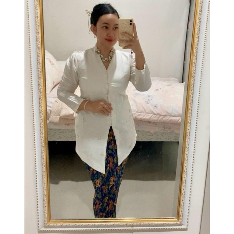 Kebaya Kartini Melayu Putih Tulang Full Payet Malaysia Kurung