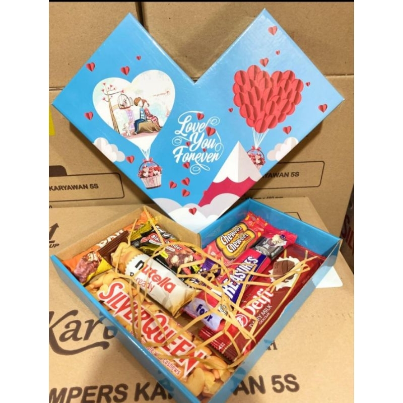 

HampersCokelat Love Mix SilverQueen,Delfi, Nutella