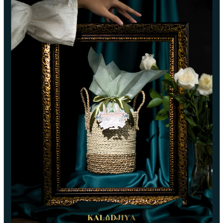 

DOHA Kaladjiya Eid Hampers/ Hampers Lebaran/ Parcel Lebaran/ Lebaran / Eid Al Fitr/ Idul Fitri